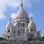 فندق بونسيجور مونتمارترى
