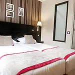 بونسيجور مونتمارترى فندق باريس