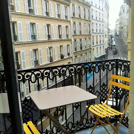 Bonséjour Montmartre 2*