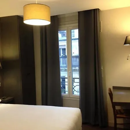 ボンセジュール モンマルトル 2*