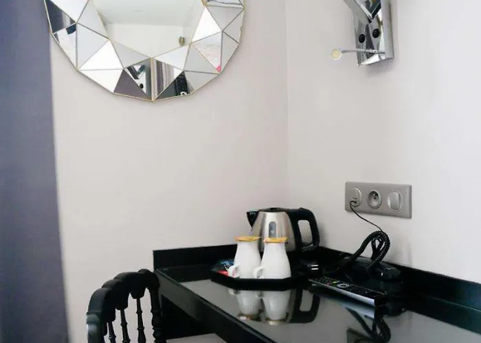 Hotell Bonsejour Montmartre 2*