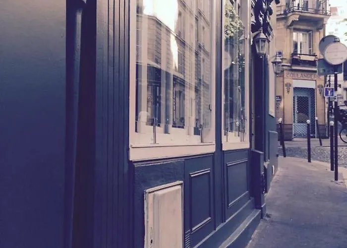 Bonsejour Montmartre 2*