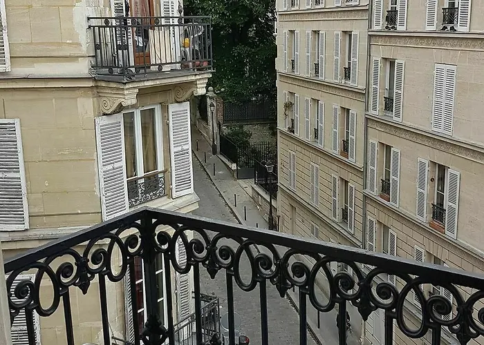 Bonsejour Montmartre 2*