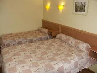 بونسيجور مونتمارترى فندق باريس