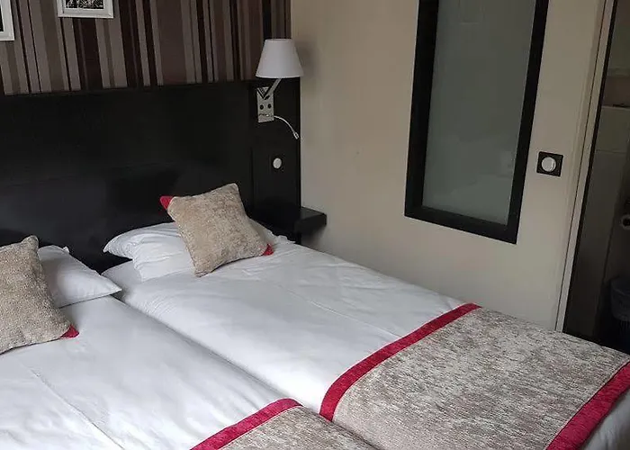 بونسيجور مونتمارترى باريس